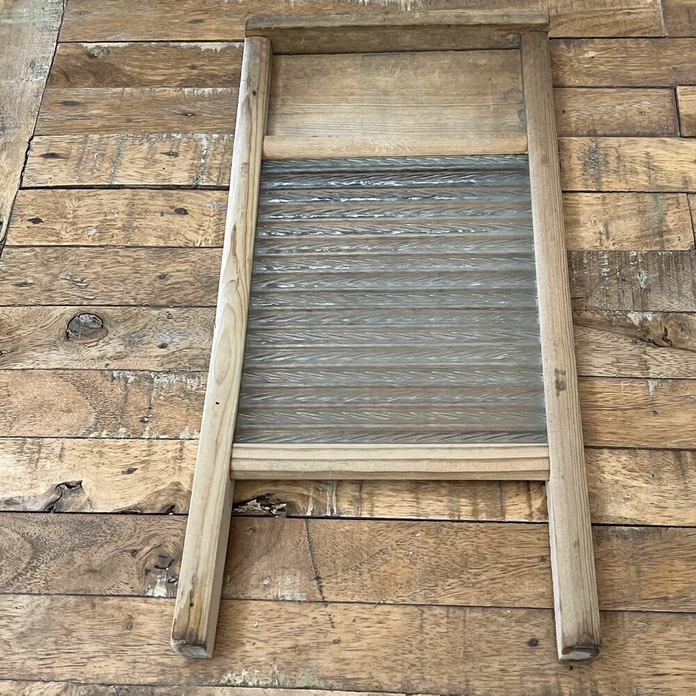 Vintage 18" Wooden Washboard Ribbed Glass Scrubbing Surface Hand Washing Laundry